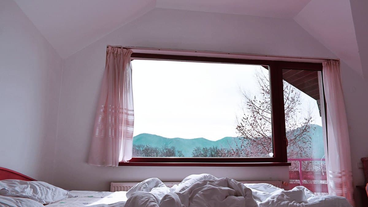 Natural Sleep Aids That Actually Work: An Evidence-Based Guide